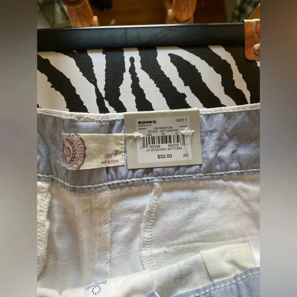 Anchor, shorts, size 7 NWT - Picture 3 of 5